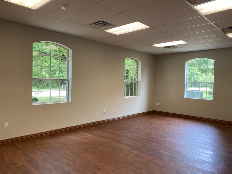 3201 Cross Timbers Rd, Flower Mound, TX for lease - Interior Photo - Image 3 of 5