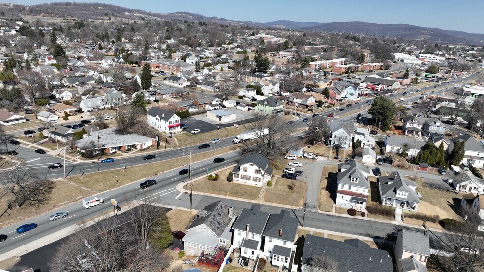 522 Memorial Pky, Phillipsburg, NJ à vendre - Photo du bâtiment - Image 2 de 35