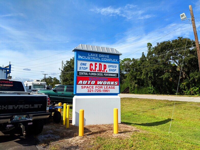 1501-1503 Lake Dr, Cocoa, FL à vendre - Photo du bâtiment - Image 3 de 5
