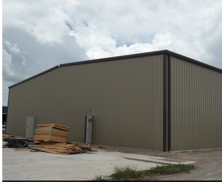 6201 FM 106 UNIT 2, Harlingen, TX à louer - Photo du bâtiment - Image 2 de 25