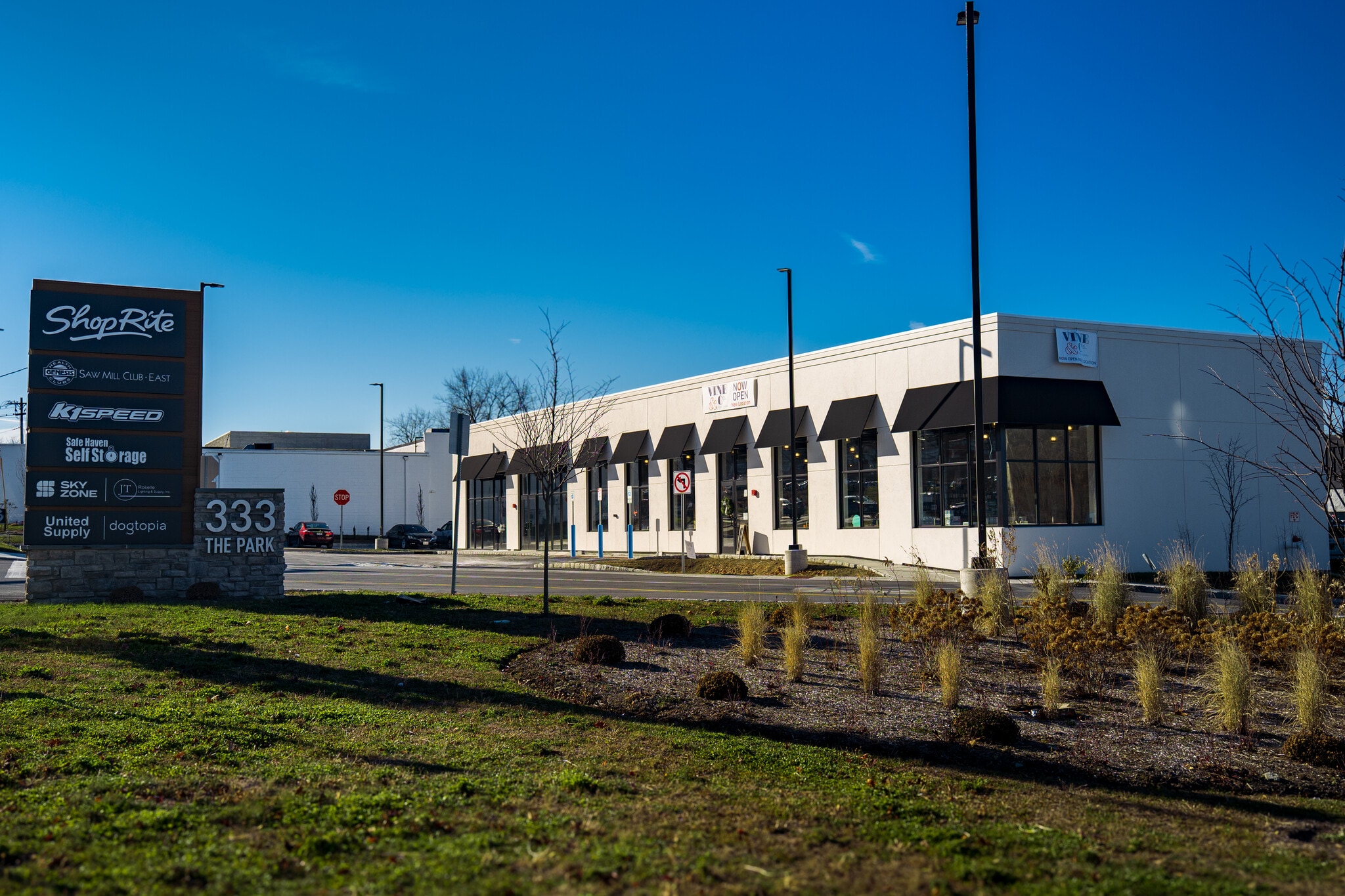 383 N Bedford Rd, Mount Kisco, NY for lease Building Photo- Image 1 of 8