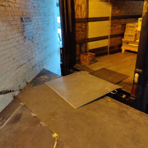 601 S LaSalle St, Chicago, IL for lease - Interior Photo - Image 2 of 7