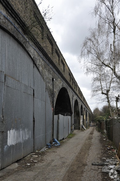 Grove Green Rd, London for lease - Building Photo - Image 2 of 6