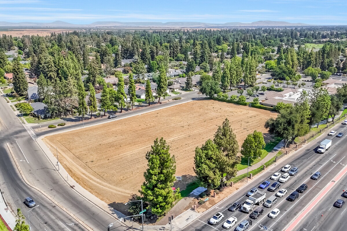 3733-3771 W Beechwood Ave, Fresno, CA for sale Building Photo- Image 1 of 5