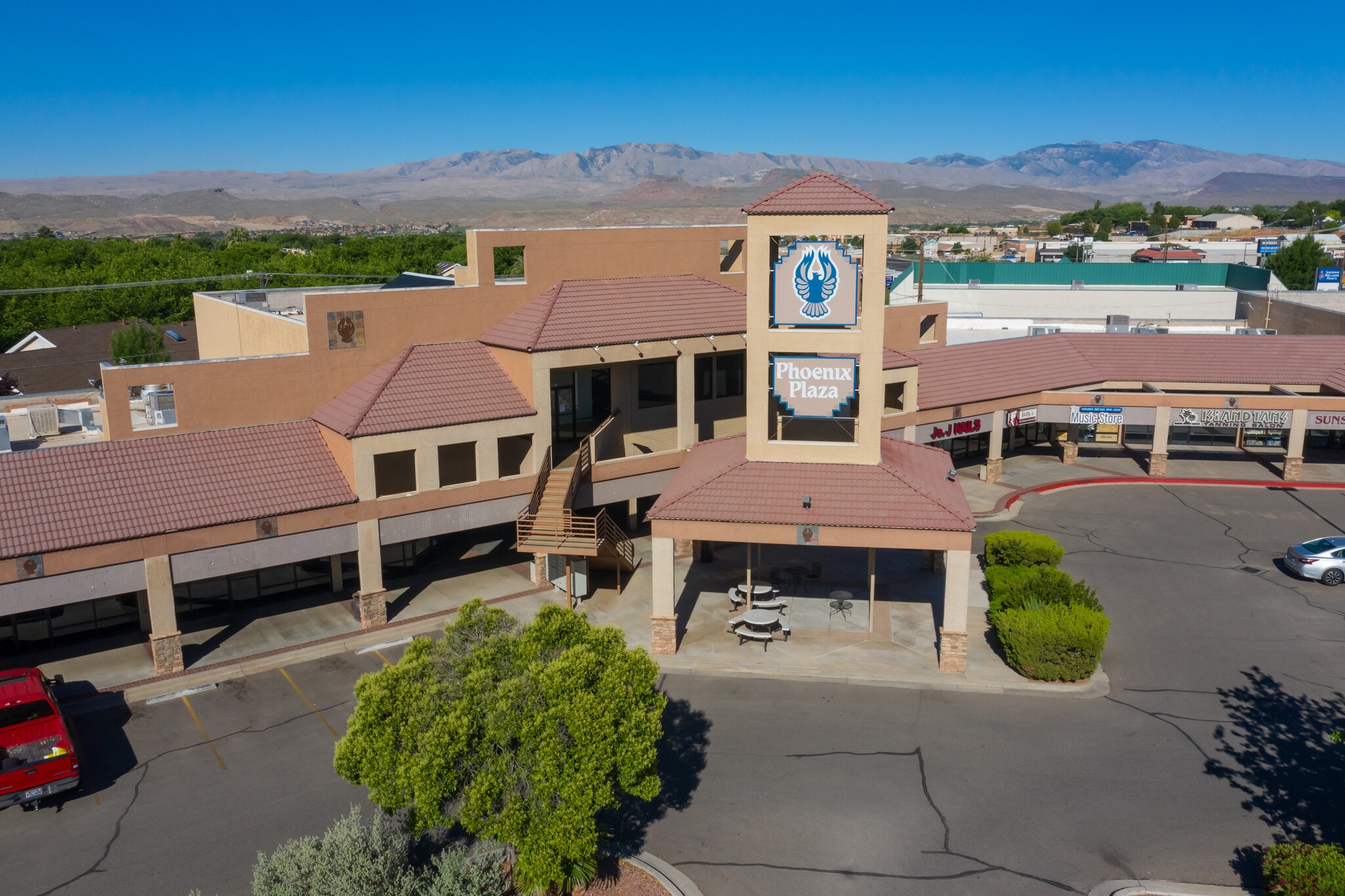 929 W Sunset Blvd, St George, UT à louer Photo du bâtiment- Image 1 de 14