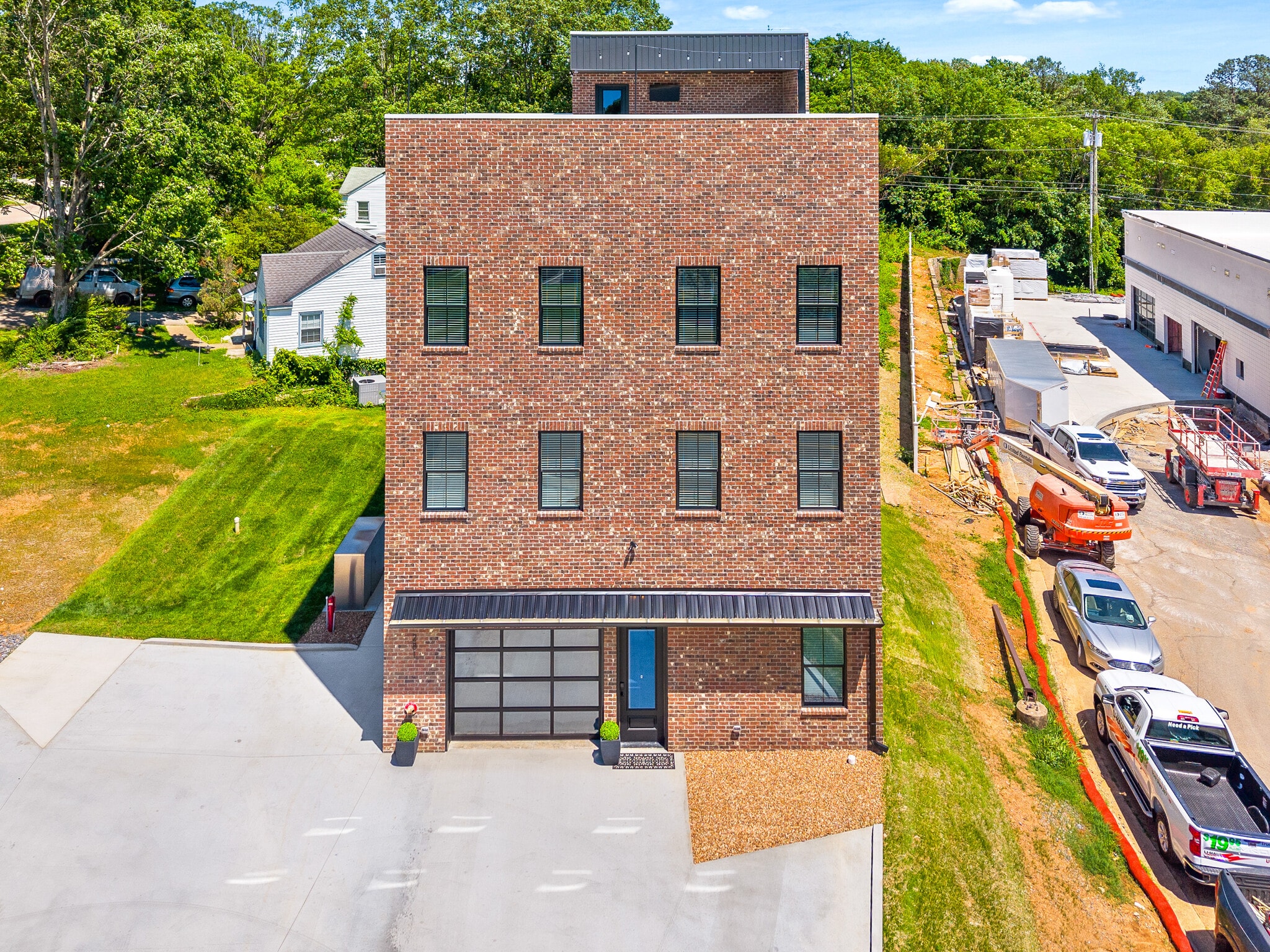 281 Liberty Pky, Clarksville, TN for lease Primary Photo- Image 1 of 8