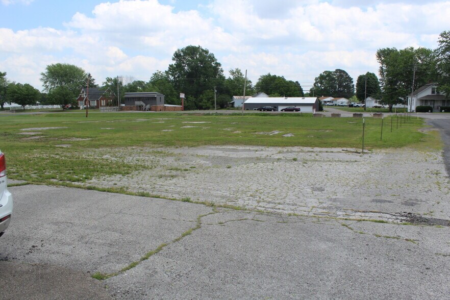 2405 State st, Chester, IL à vendre - Photo du bâtiment - Image 3 de 11
