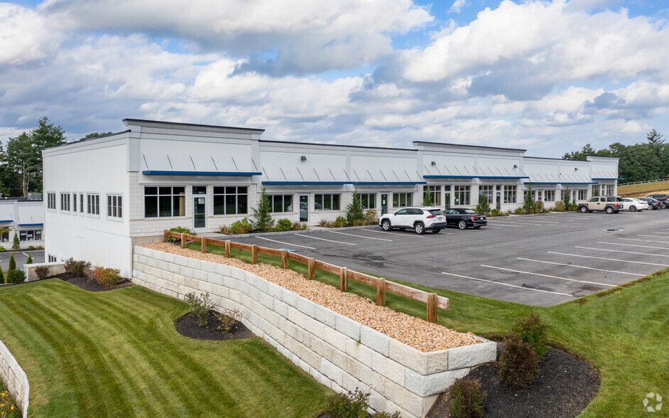 64 Forest Ridge Dr, Rowley, MA for lease - Building Photo - Image 3 of 31