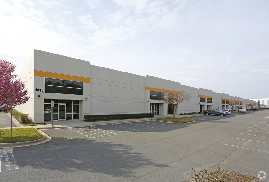 4015 Shopton Rd, Charlotte, NC for lease - Building Photo - Image 3 of 6