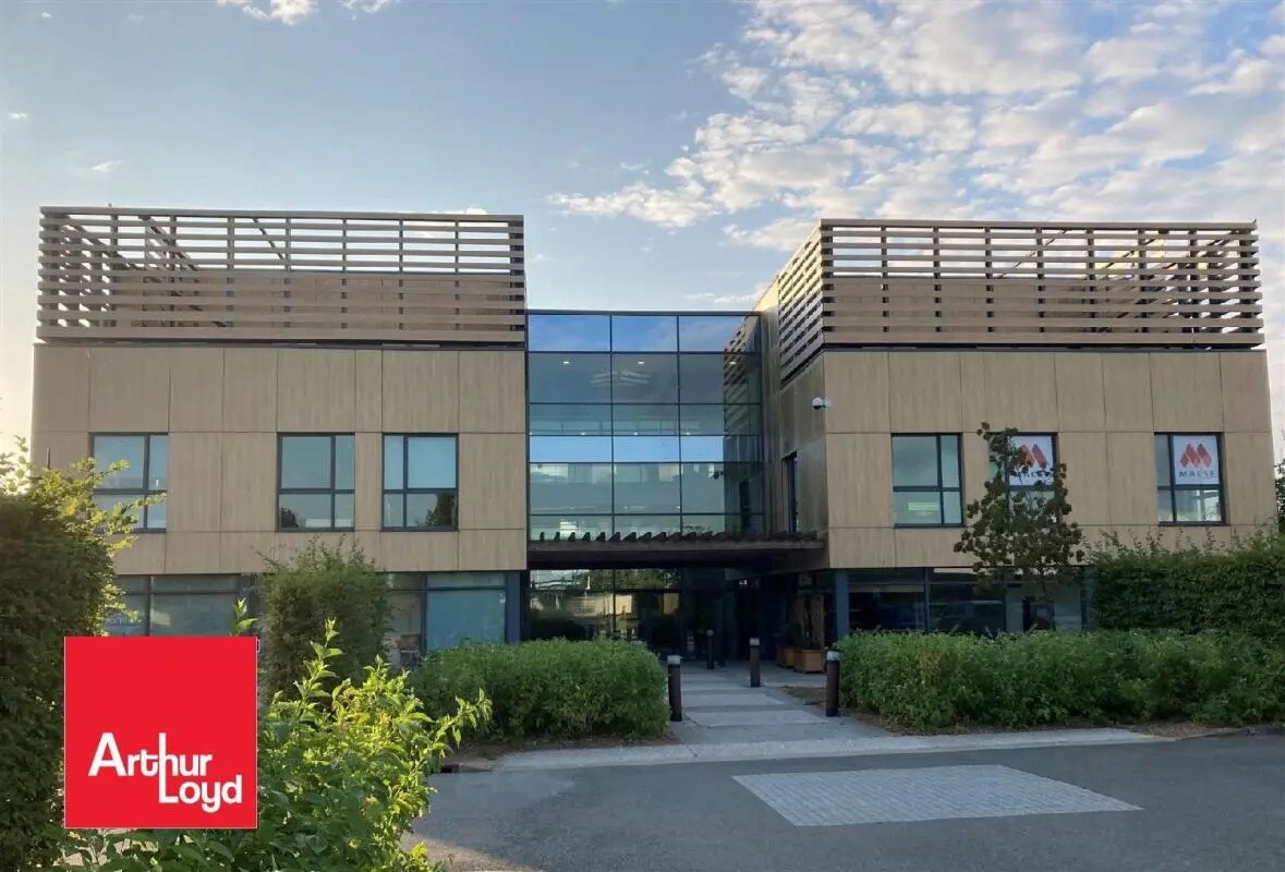 Bureau dans Chartres à louer Photo du bâtiment- Image 1 de 3