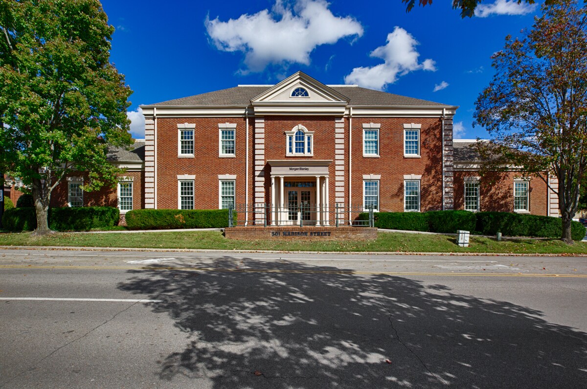 501 Madison St S, Huntsville, AL à louer Photo du bâtiment- Image 1 de 10