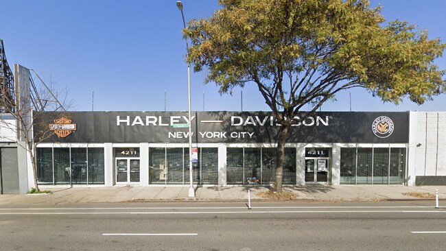 Plus de détails pour 4211 Northern Blvd, Long Island City, NY - Commerce de détail à louer