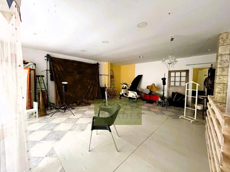 Commerce de détail dans Ontinyent à vendre - Photo du bâtiment - Image 2 de 14