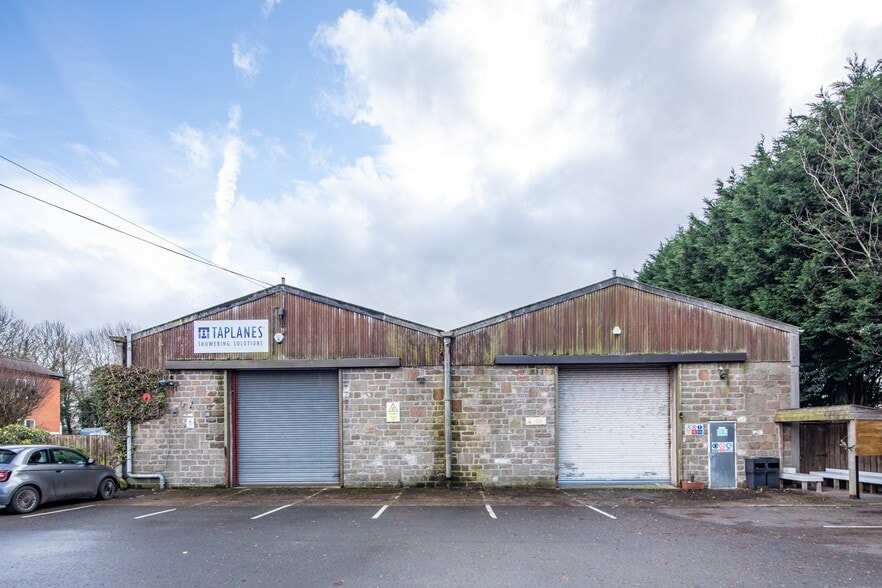 The Old Stables, Harrogate for sale - Primary Photo - Image 1 of 3