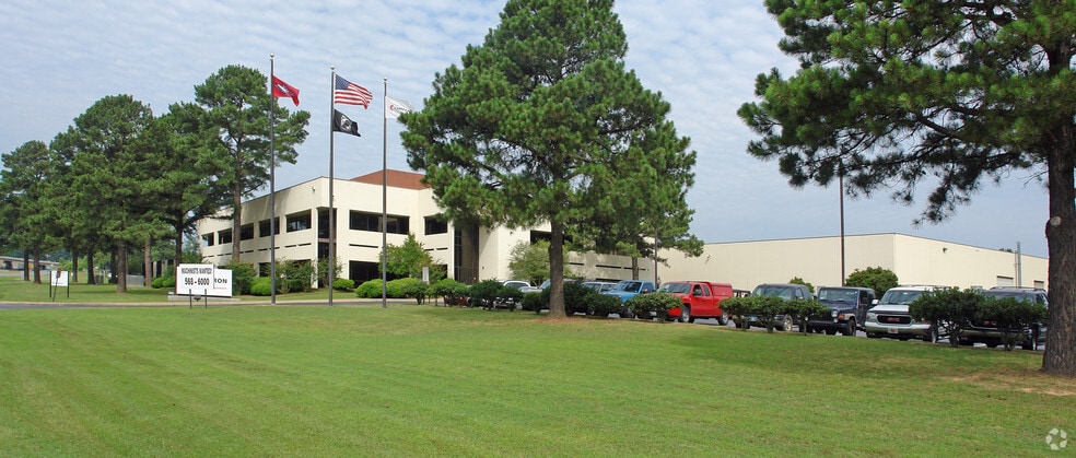 7200 Interstate 30 W, Little Rock, AR for lease - Building Photo - Image 2 of 17