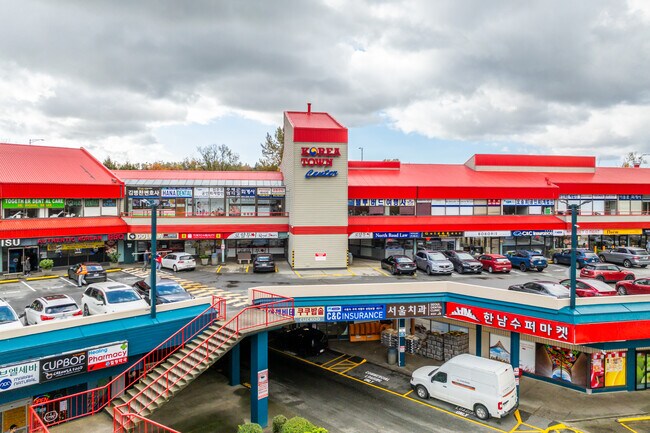 Plus de détails pour 4501 North Rd, Burnaby, BC - Commerce de détail à louer