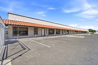 More details for 724 N Ben Maddox Way, Visalia, CA - Office for Lease