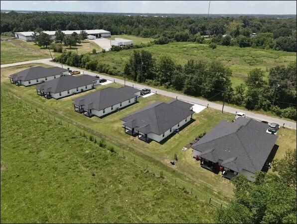 306-324 Old Timers Rd, Orange, TX à vendre - Photo du bâtiment - Image 3 de 42
