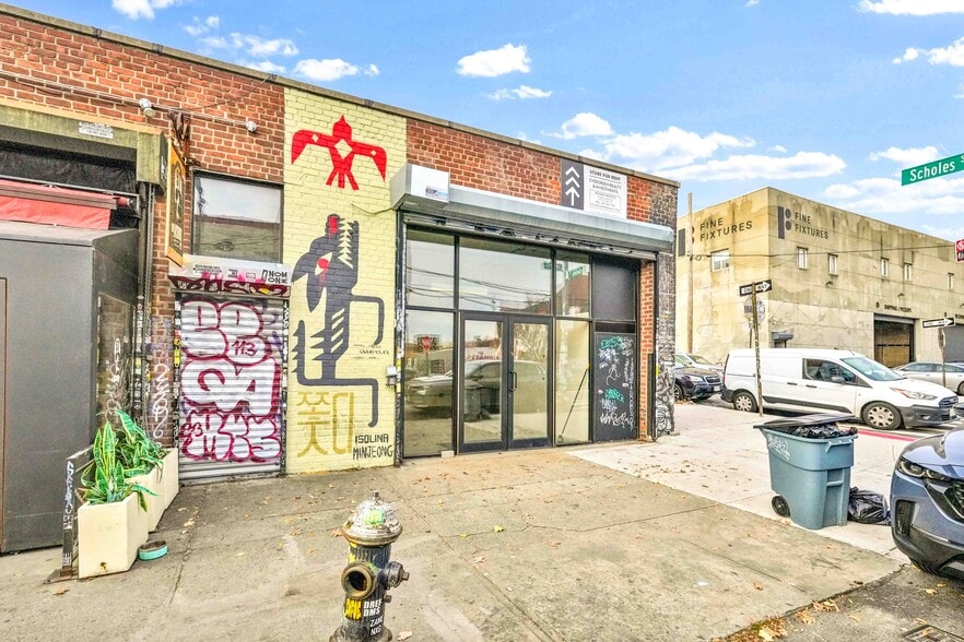 282 Scholes St, Brooklyn, NY for lease - Building Photo - Image 2 of 10