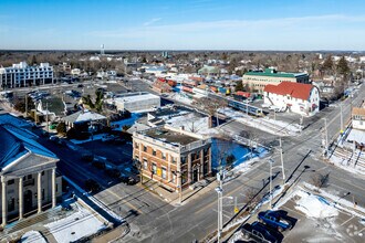 303 Griffing Ave, Riverhead, NY - Aerial  map view