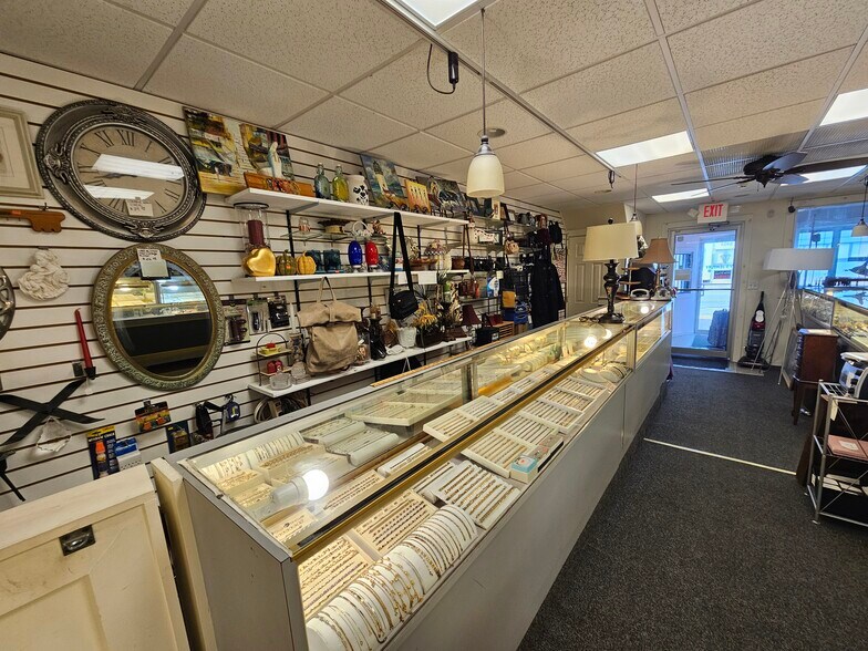 5903 N Broad St, Philadelphia, PA à vendre - Photo du bâtiment - Image 2 de 39