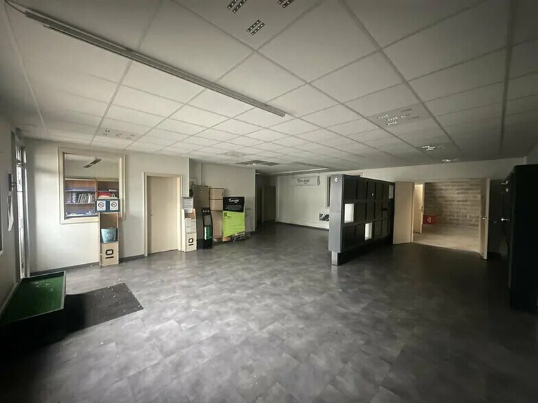 Flex in Schiltigheim for lease - Interior Photo - Image 3 of 6