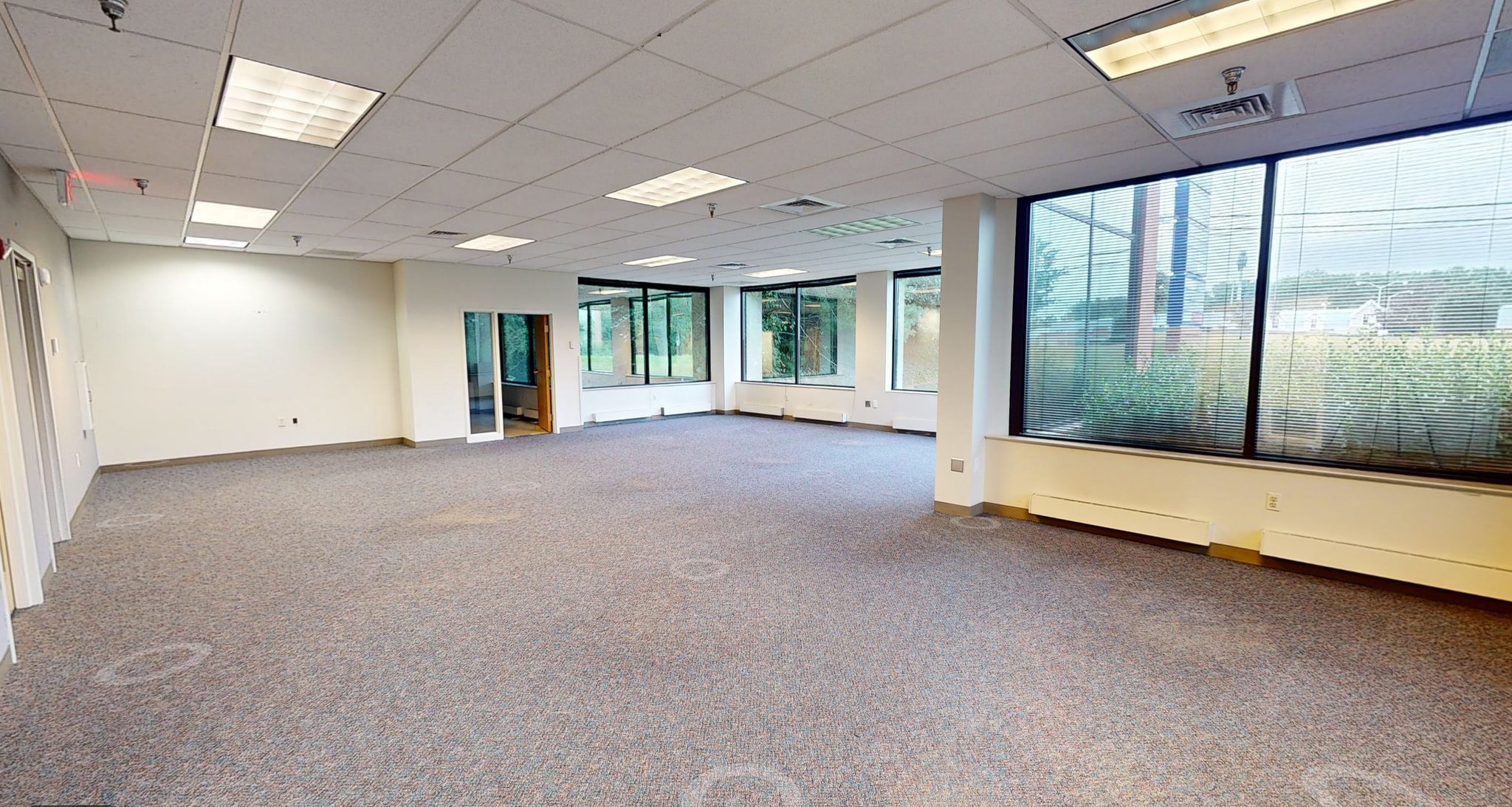 2200 Defense Hwy, Crofton, MD à louer Photo intérieure- Image 1 de 7