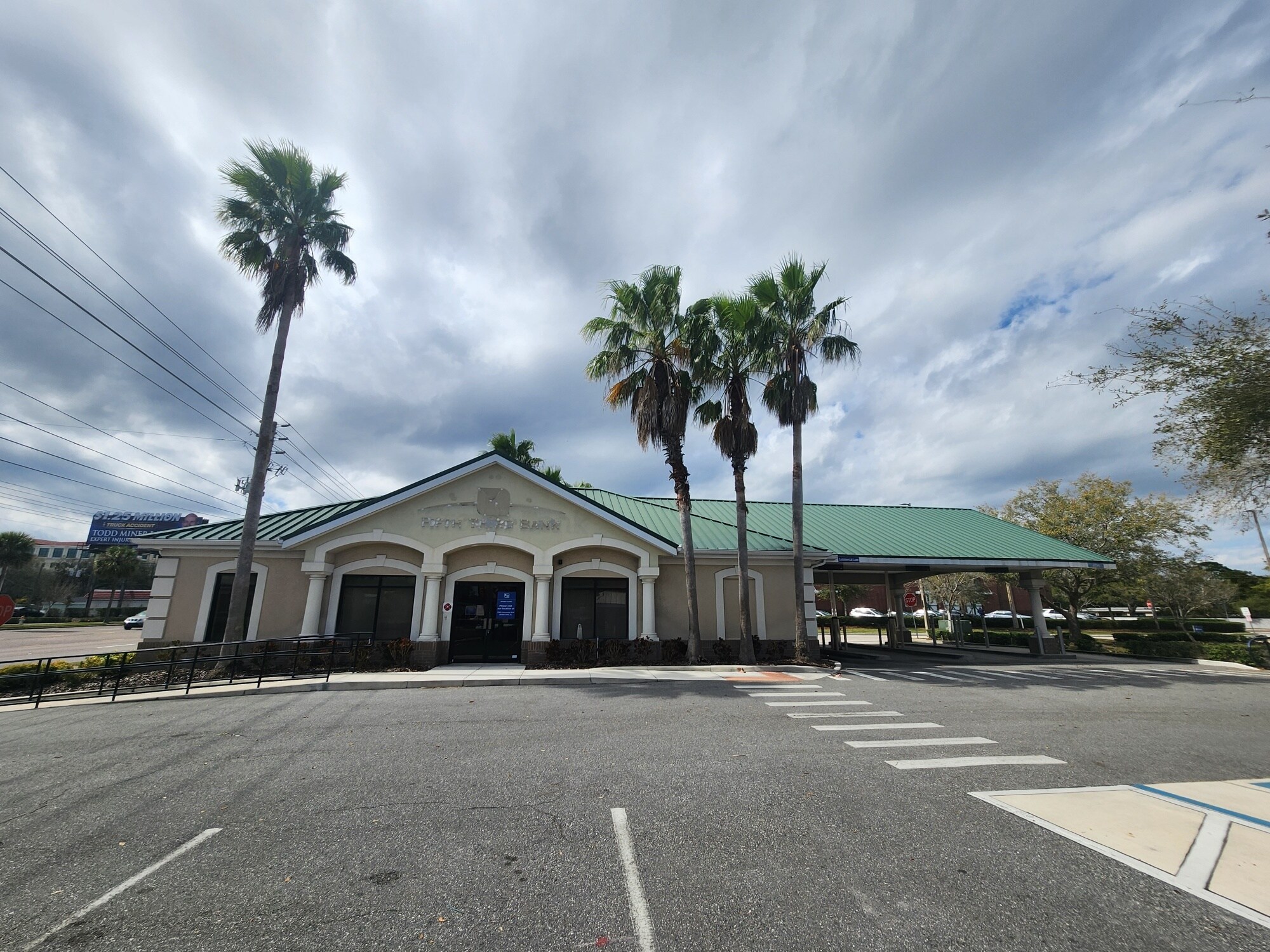 2011 Aloma Ave, Winter Park, FL à louer Photo du bâtiment- Image 1 de 3