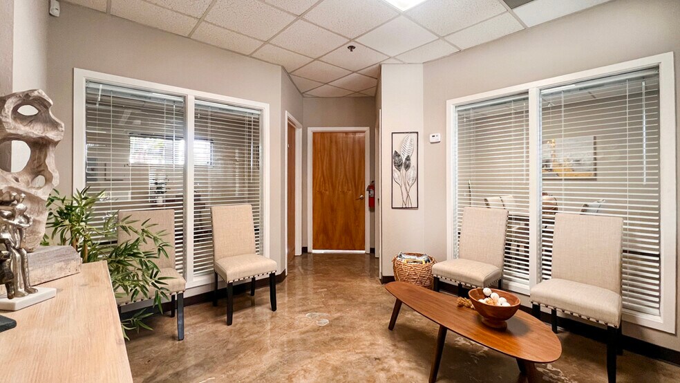 91 Gregory Ln, Pleasant Hill, CA à vendre - Photo du bâtiment - Image 2 de 16