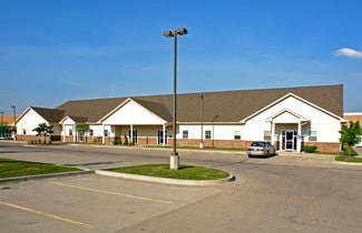 Plus de détails pour 109-127 Congress St, Belton, MO - Bureau à louer