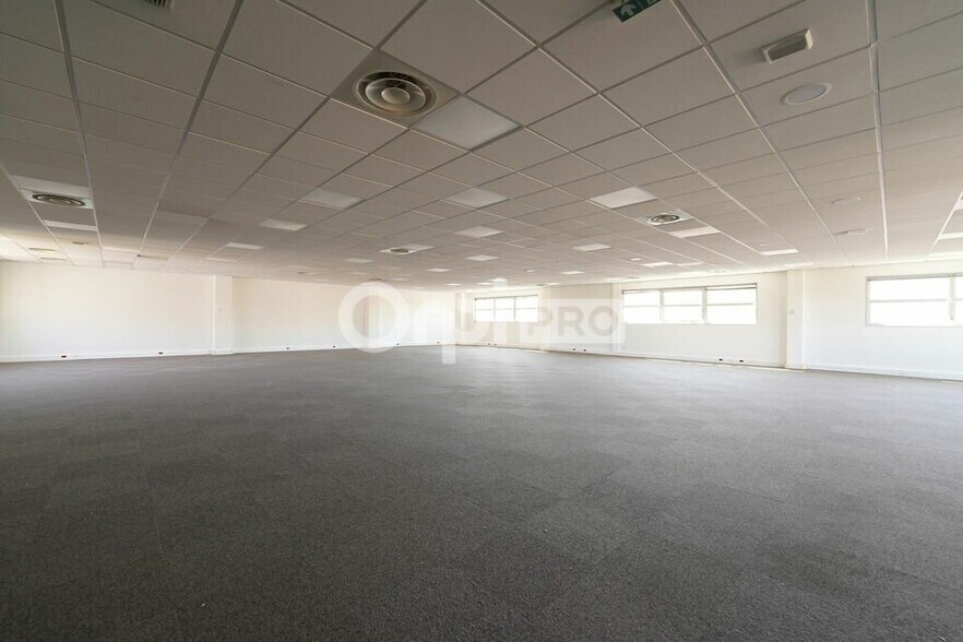 9 Avenue Des Saules, OULLINS-PIERRE-BÉNITE à vendre - Photo du bâtiment - Image 1 de 12