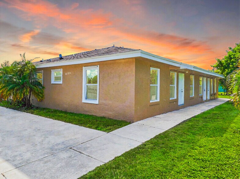 22230 SW 115th Ct, Miami, FL à vendre - Photo du bâtiment - Image 3 de 69