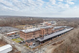 Plus de détails pour 30 Martin St, Cumberland, RI - Bureau à louer