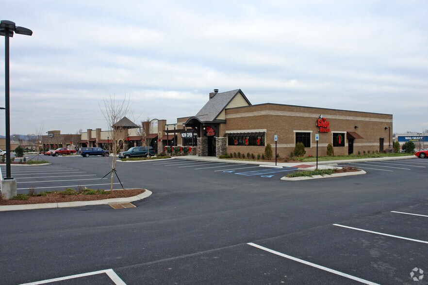 200 N Anderson Ln, Hendersonville, TN for sale - Building Photo - Image 3 of 8
