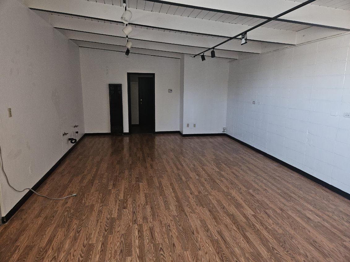 849 Gravenstein Ave, Sebastopol, CA for lease Primary Photo- Image 1 of 6