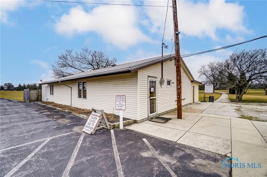 3770 County Road 23, Fostoria, OH for sale - Building Photo - Image 1 of 1