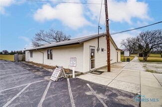 Plus de détails pour 3770 County Road 23, Fostoria, OH - Vente au détail à vendre