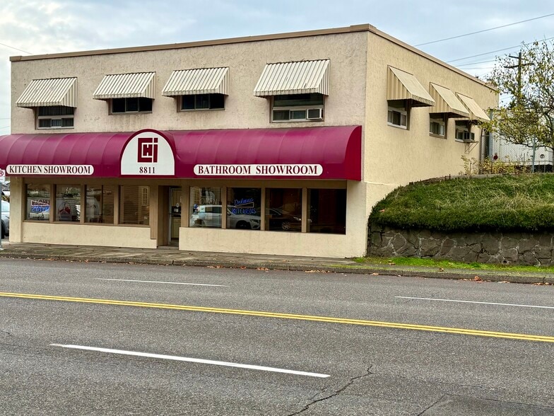 8811 NE Sandy Blvd, Portland, OR for sale - Building Photo - Image 2 of 13