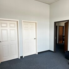 5610-5648 W Skelly Dr, Tulsa, OK for lease Interior Photo- Image 2 of 4