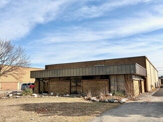 Plus de détails pour 388 Robbins Dr, Troy, MI - Industriel à louer