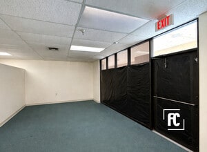 2175-2223 SE Ocean Blvd, Stuart, FL à louer Photo intérieure- Image 2 de 11