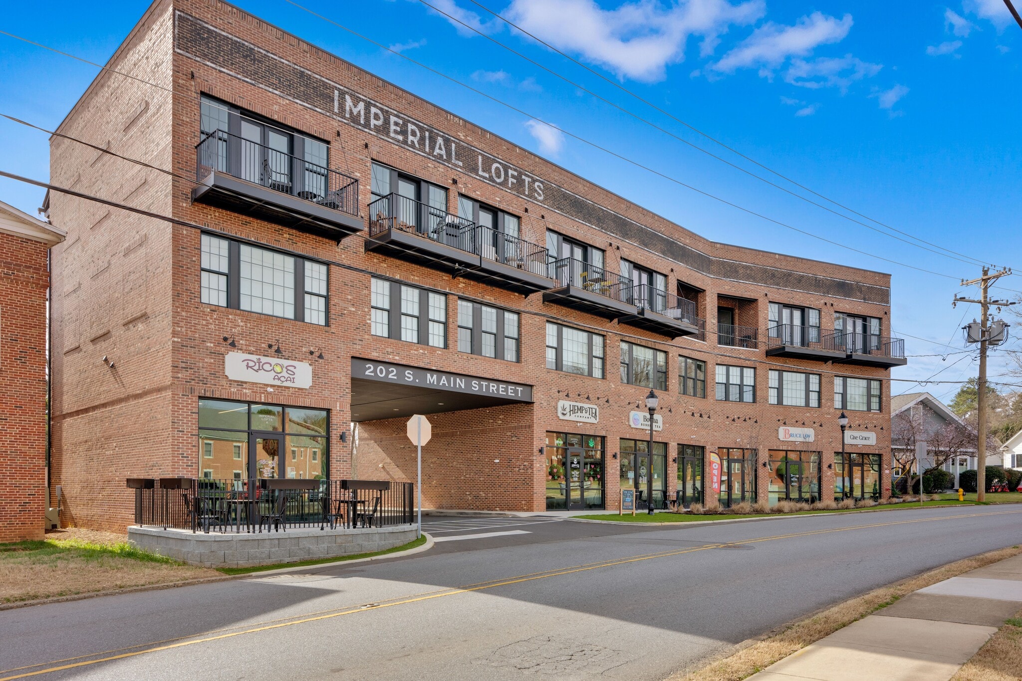 202 S Main St, Belmont, NC for sale Primary Photo- Image 1 of 26