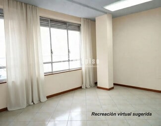 Plus de détails pour Multi-résidentiel à vendre
