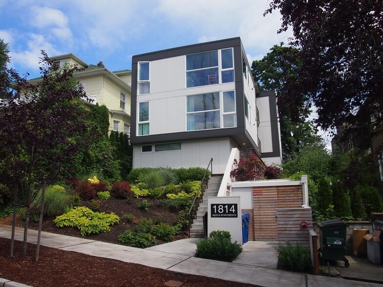 1814 E Denny Way, Seattle, WA à vendre - Photo principale - Image 1 de 16
