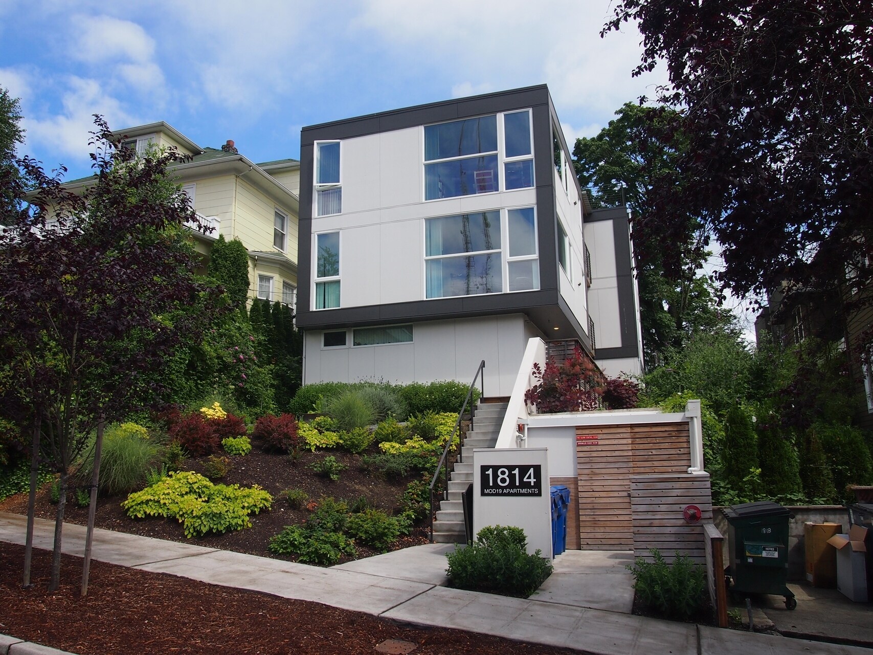 1814 E Denny Way, Seattle, WA à vendre Photo principale- Image 1 de 17