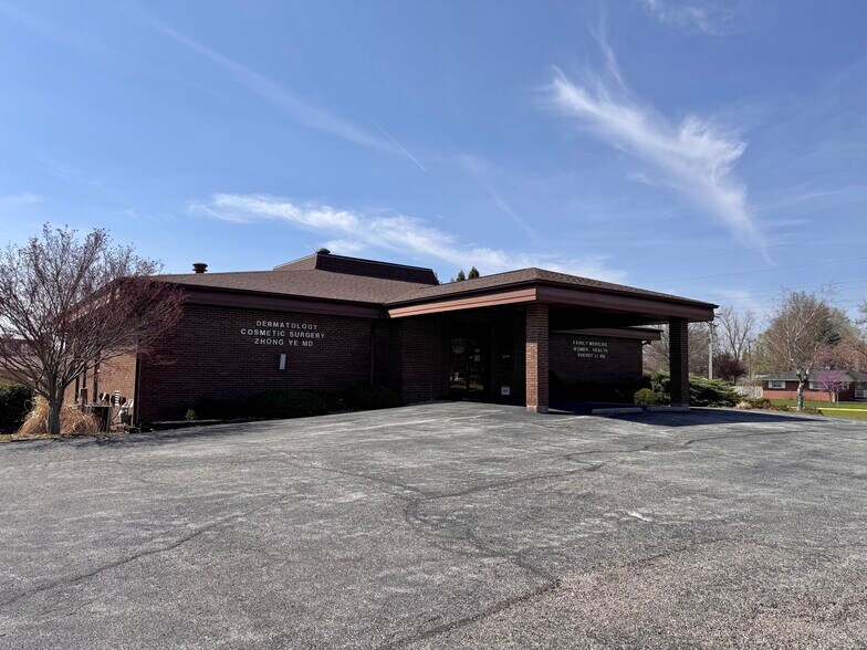 909 E Grant St, Macomb, IL à vendre - Photo du bâtiment - Image 1 de 1