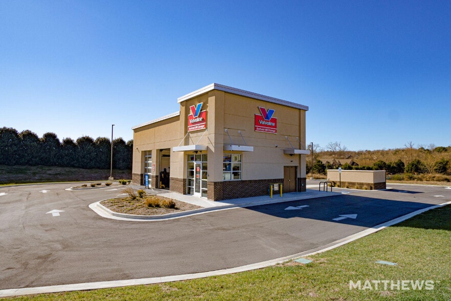 1609 Ooltewah Ringgold Rd, Ooltewah, TN à vendre - Photo du bâtiment - Image 2 de 3