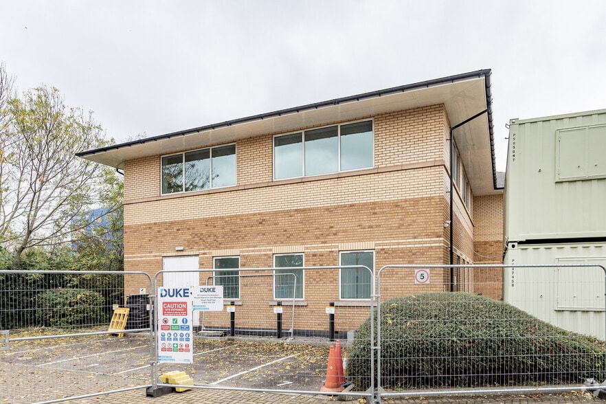 Bristow Broa, Avonmouth for lease - Building Photo - Image 3 of 4