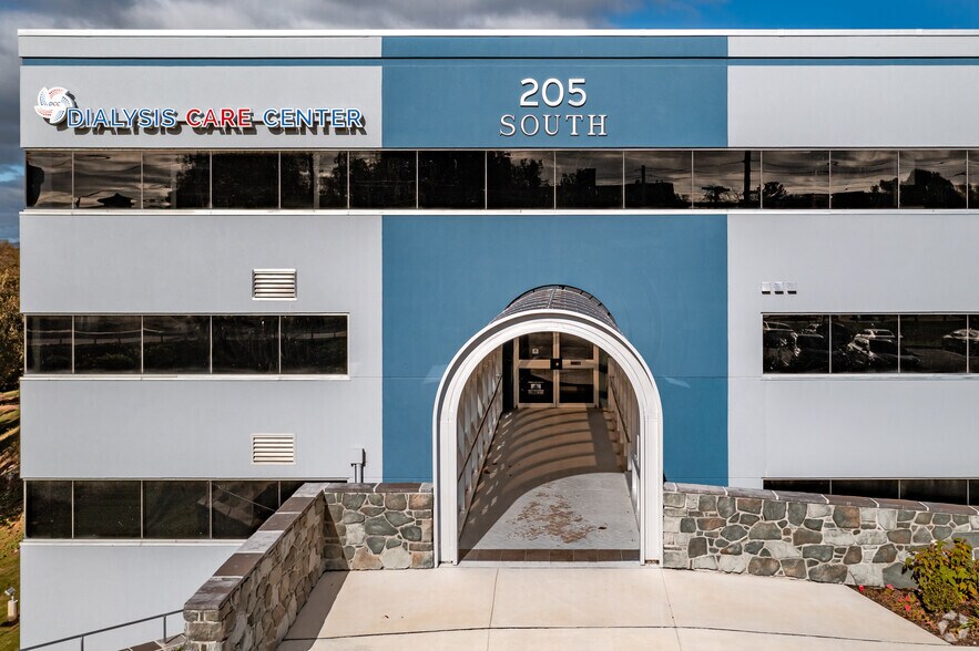 205 Grandview Ave, Camp Hill, PA à louer - Photo du bâtiment - Image 3 de 9