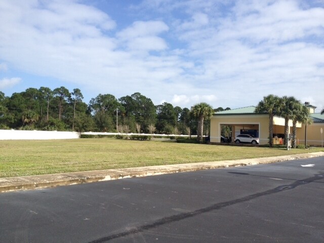 1309 Gatlin Blvd, Port Saint Lucie, FL à louer - Photo du bâtiment - Image 2 de 6